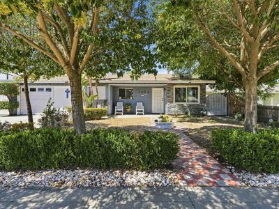 1078 W Madalyn Avenue