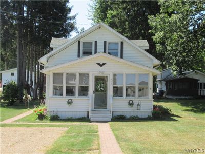 443 Lakeside Ave
