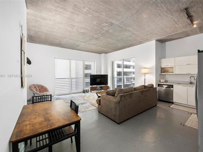 234 NE 3rd St APT 602
