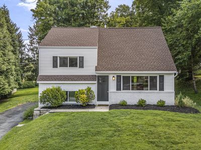 Property at 28 Jacqueline Dr, Paoli, PA