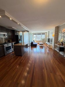 201 E 36th St APT 12F