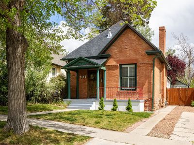 374 N F St E
