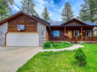 803 Twin Creek Circle