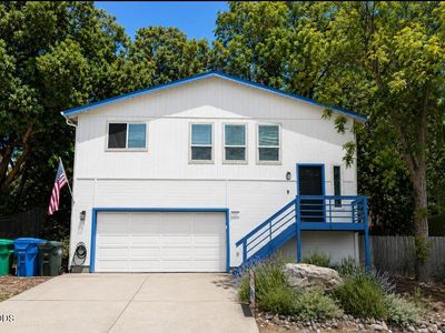 937 4th Ave