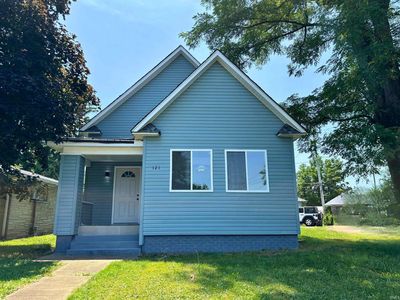121 E Memorial Dr