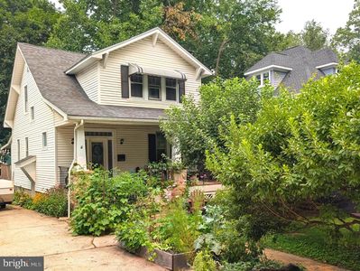 2410 Poplar Dr