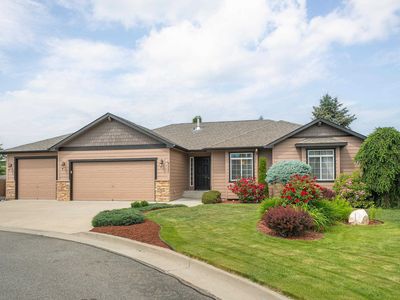 5117 N Stout Ct