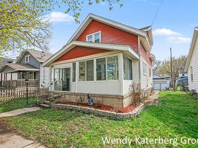 1030 Garfield Ave NW