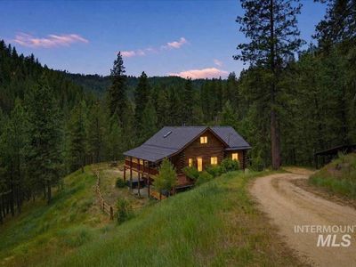 31 Meadow Ln