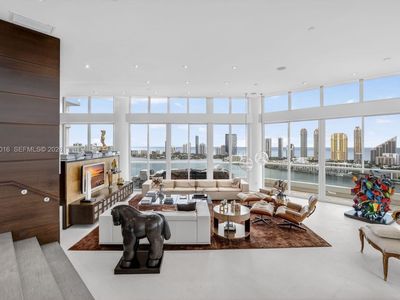 2600 Island Blvd #Penthouse 1