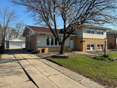 4444 Lisa Ln