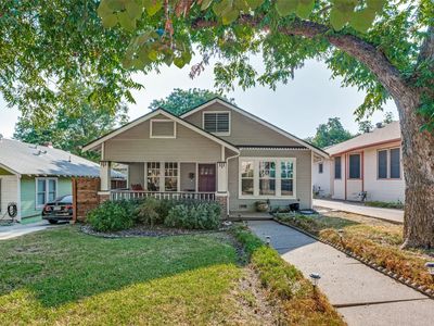 1010 Woodlawn Ave