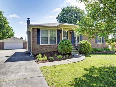 210 Ellis Ln