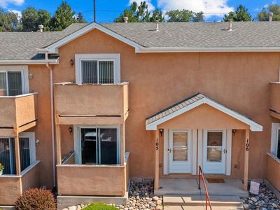 2280 E La Salle St #105