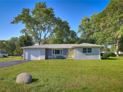 40 Berry Dr