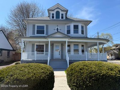 165 River St