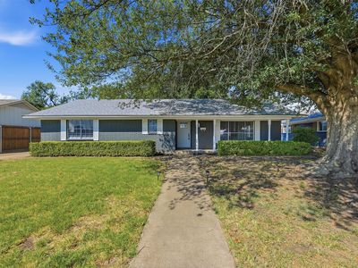1808 Robin Dr