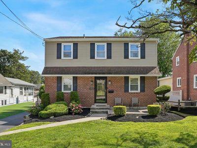 1312 Robinson Ave