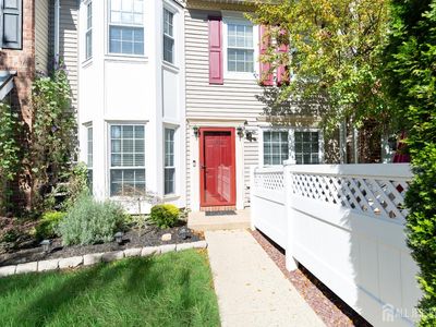 130 Albury Way