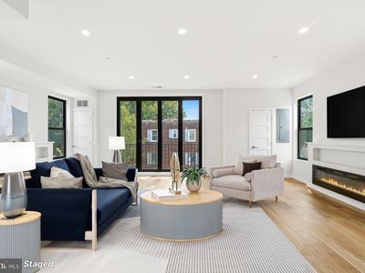 1516 Levis St NE #2