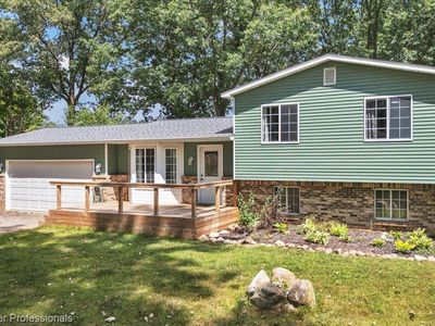 Property at 2488 Springfield Dr, Lapeer, MI