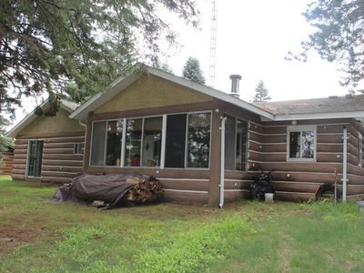 1203 Lakeview Dr