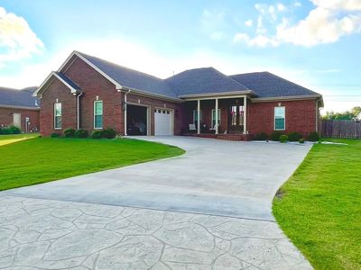 271 Oldenburg Dr