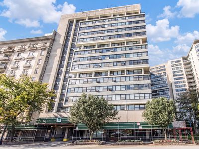 3410 N Lake Shore Dr APT 15G