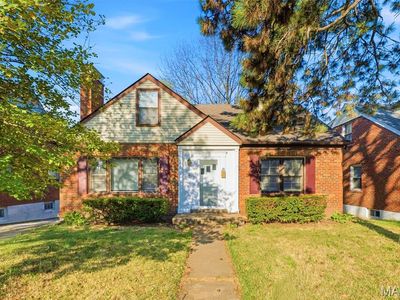 3057 Arlmont Dr