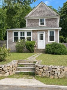 Property at 51 Daggett Ave, Tisbury, MA