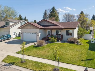 288 Buttercup Loop