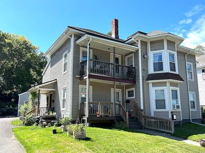 44 Railroad St