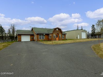 377 W Marydale Ave