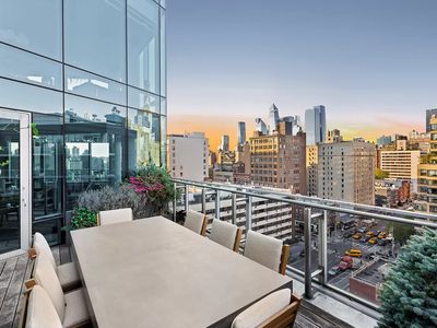 166 W 18th St PENTHOUSE 11
