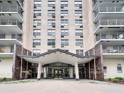 501 Surf Ave APT 16C