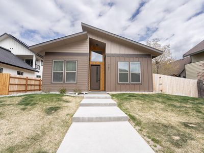 701 N 2nd Ave