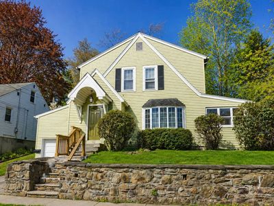 510/512 Woodford Ave