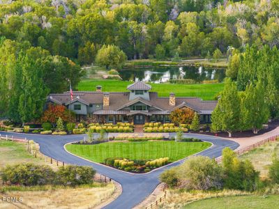 389 E Boulderville Rd