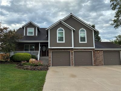 2404 SW Still Meadows Ln