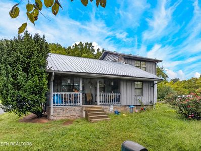 558 Black Walnut St