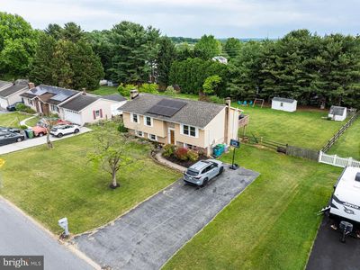 1005 Caren Dr