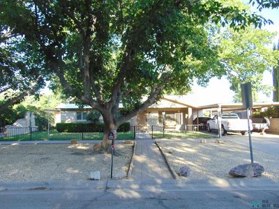 1014 S Platinum Ave