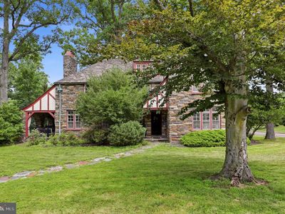 237 Elm Dr