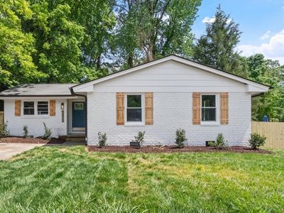 3422 Carolyn Dr