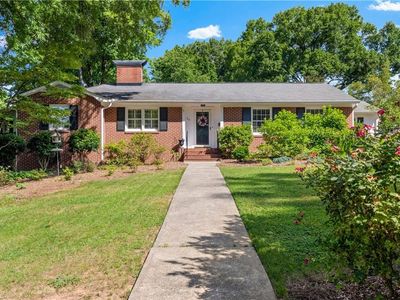 216 S Avalon Rd
