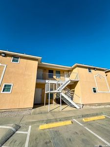 391 Riverside Dr