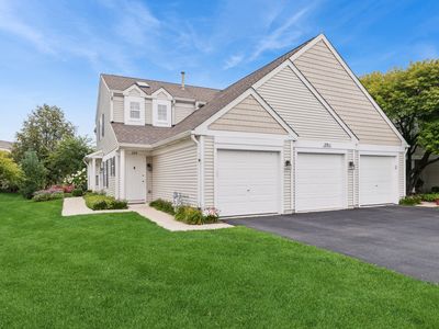 Property at 2911 Bartlett Ct Unit 104, Naperville, IL