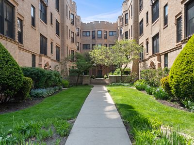 Property at 926 Judson Ave APT 2W, Evanston, IL