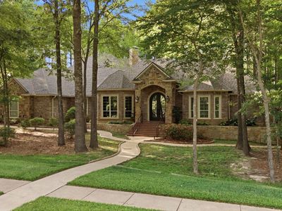 2030 Equestrian Ln