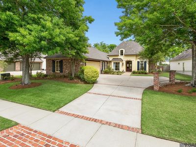 13528 Landmark Dr
